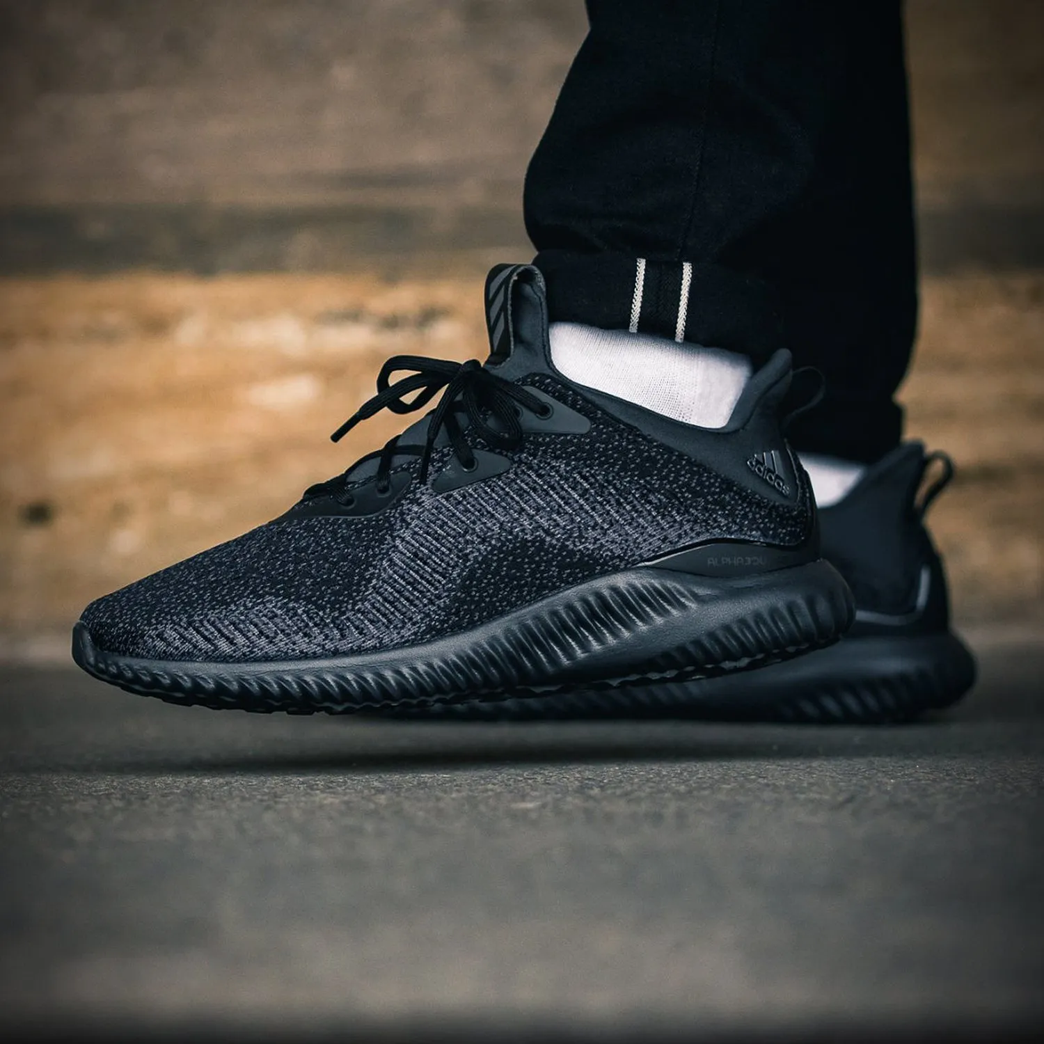 Alphabounce EM