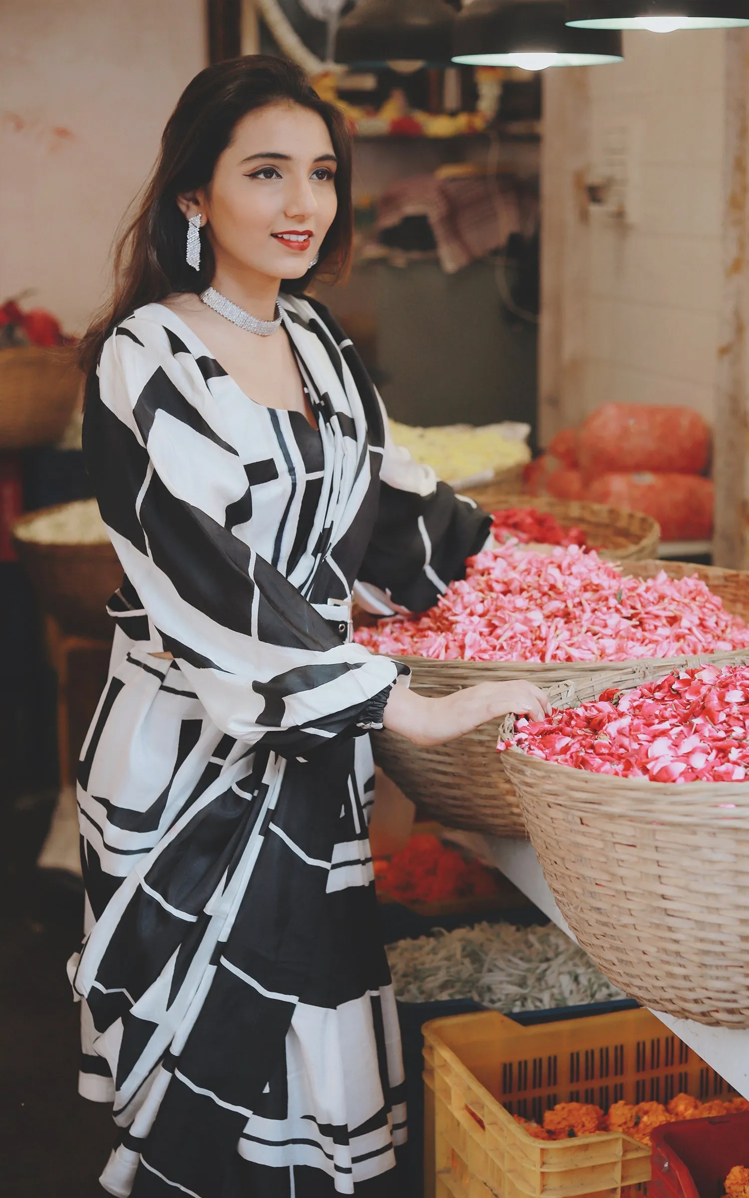 Geometric Printed Saree With A Belt