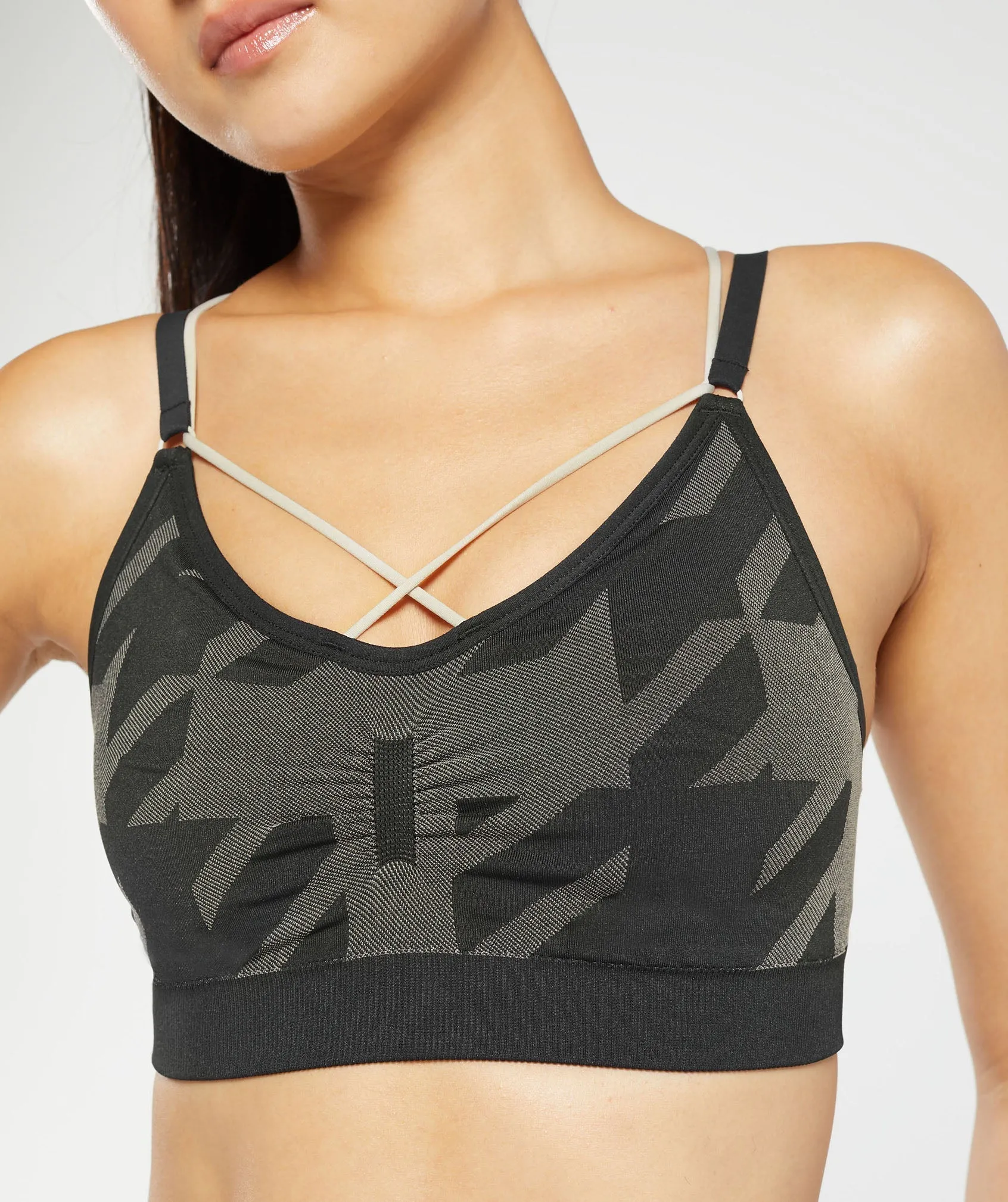 Gymshark Apex Limit Seamless Ruched Sports Bra - Black/Washed Stone Brown