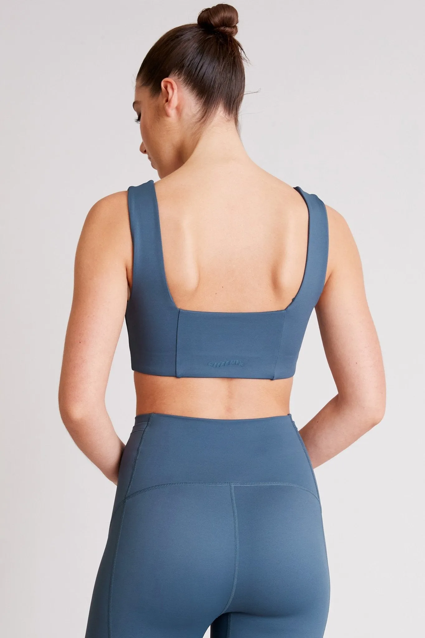 Hustle Square Neck Sports Bra (Pacific Green)