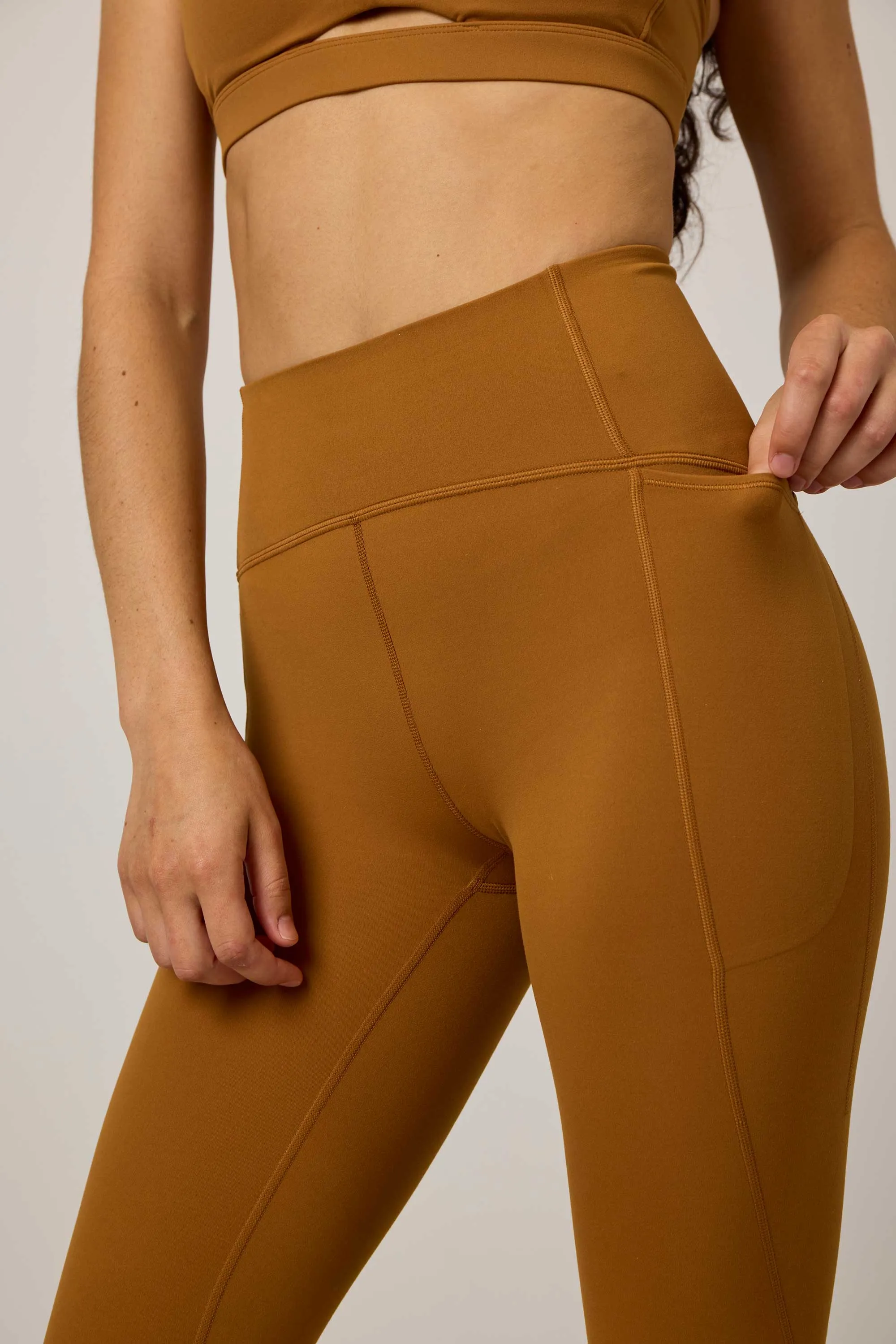 NEIWAI ACTIVE X NYCB Mousse Medium Support Leggings