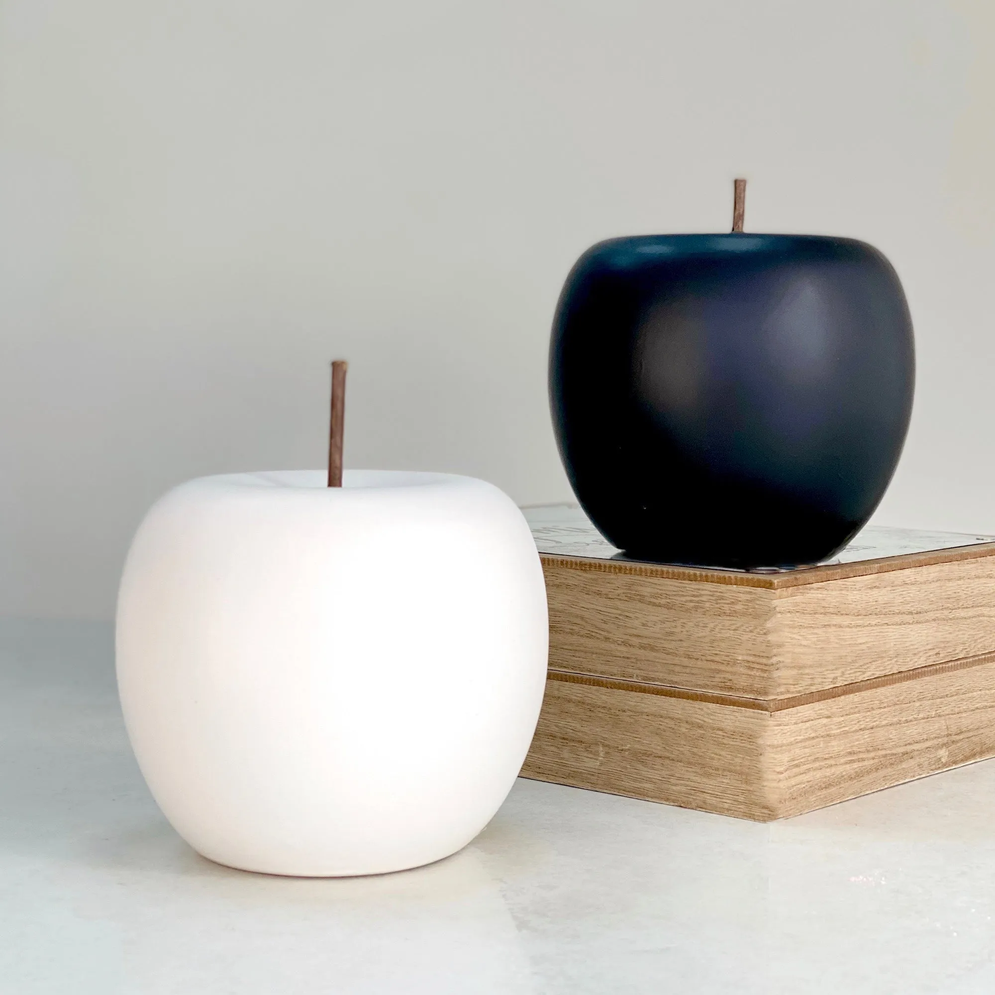 Porcelain Apple Matte Black Finish